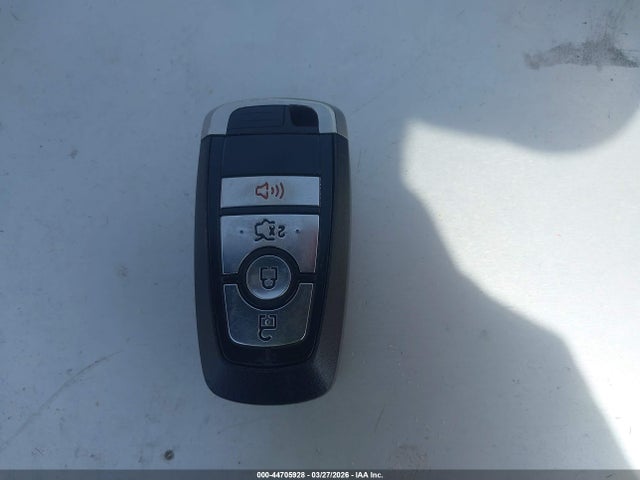 3FA6P0HD5HR313267 Ford FUSION SE