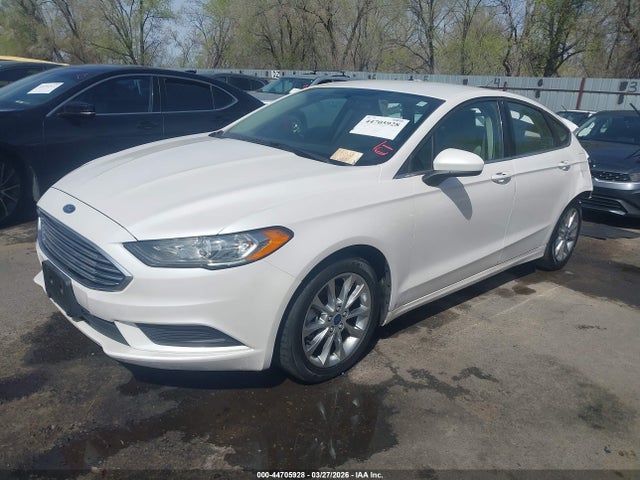 3FA6P0HD5HR313267 Ford FUSION SE
