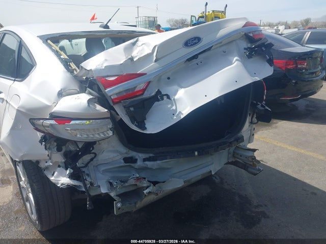 3FA6P0HD5HR313267 Ford FUSION SE