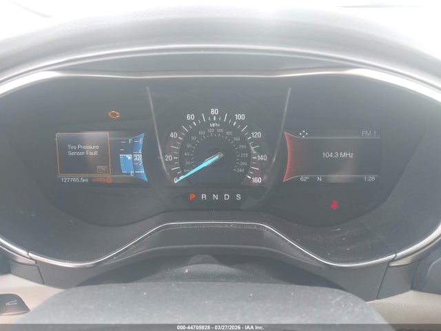 3FA6P0HD5HR313267 Ford FUSION SE