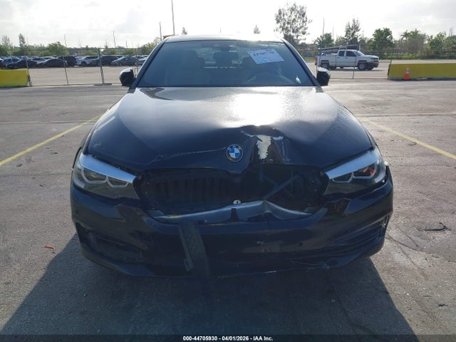 Продажа на аукционе авто 2019 Bmw 530i, vin: WBAJA5C5XKWW08160, номер лота: 44705930