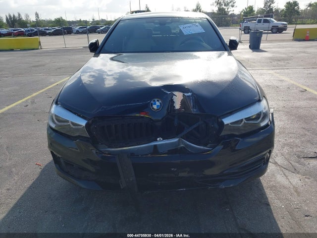 Продажа на аукционе авто 2019 Bmw 530i, vin: WBAJA5C5XKWW08160, номер лота: 44705930