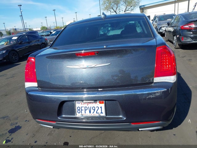 2C3CCAAGXFH829916 Chrysler 300 Limited