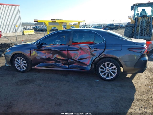 4T1C11AK9MU466455 Toyota CAMRY LE