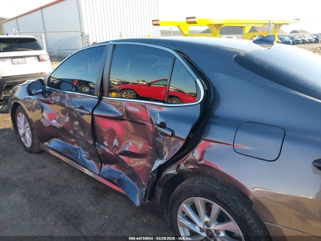 4T1C11AK9MU466455 Toyota CAMRY LE
