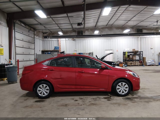 2015 Hyundai Accent Gls მანქანა იყიდება აუქციონზე, vin: KMHCT4AE3FU853978, აუქციონის ნომერი: 44705999
