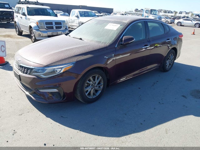5XXGT4L38KG283753 KIA Optima Lx
