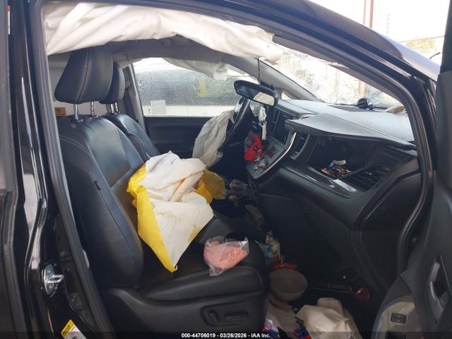 2015 TOYOTA SIENNA 5TDXK3DC8FS606375 Photo 4