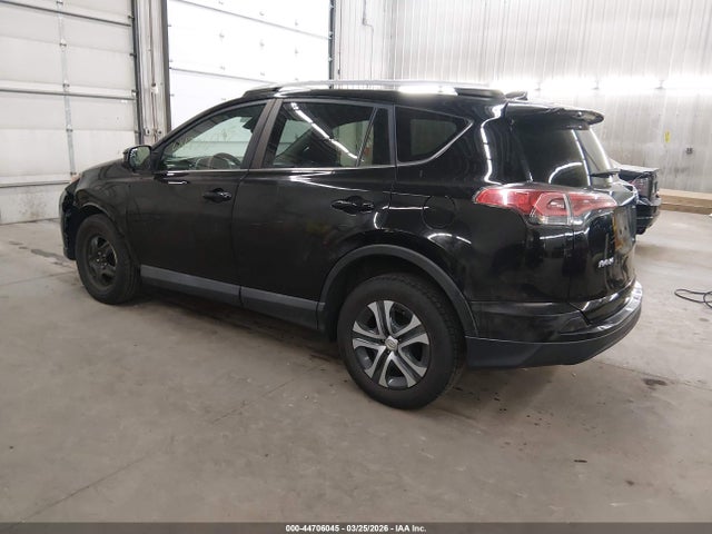 2018 Toyota Rav4 Le მანქანა იყიდება აუქციონზე, vin: 2T3BFREV7JW833565, აუქციონის ნომერი: 44706045