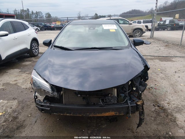 2018 Toyota Corolla Le მანქანა იყიდება აუქციონზე, vin: 2T1BURHE8JC067101, აუქციონის ნომერი: 44706058