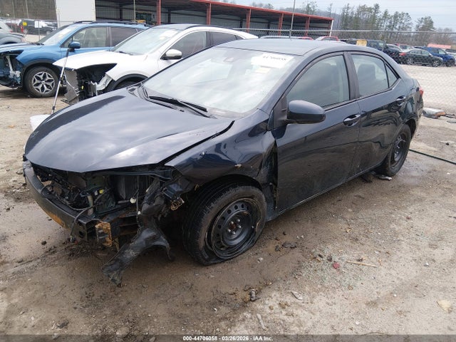 2018 Toyota Corolla Le მანქანა იყიდება აუქციონზე, vin: 2T1BURHE8JC067101, აუქციონის ნომერი: 44706058