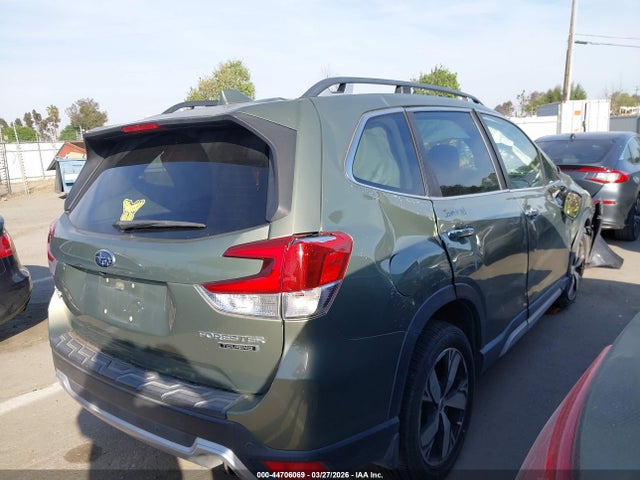 JF2SKAWC4KH444885 Subaru Forester Touring