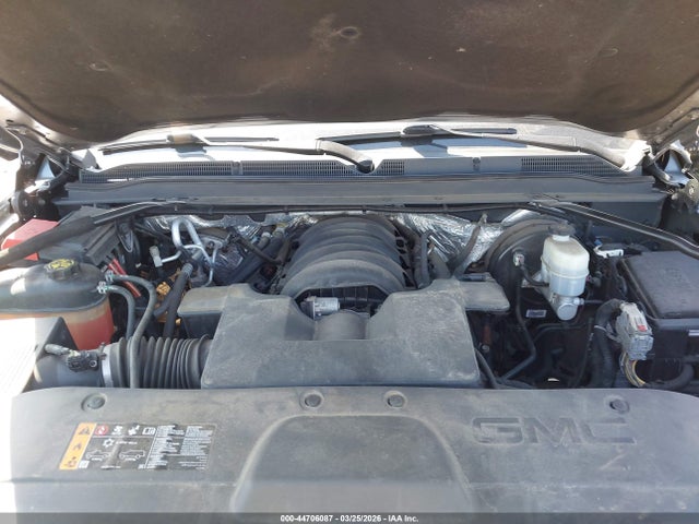 44706087 :رقم المزاد ، 1GKS2BKC7JR145351 vin ، 2018 Gmc Yukon Slt مزاد بيع