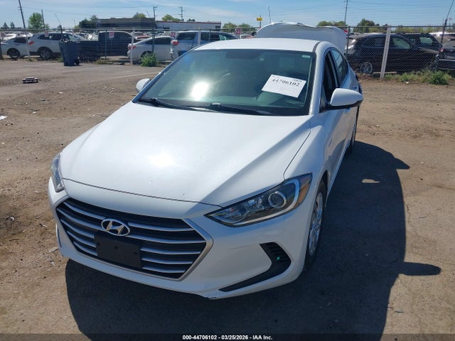 Hyundai ELANTRA SE 2017 5NPD74LF1HH087619 Image 2