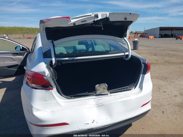 Hyundai ELANTRA SE 2017 5NPD74LF1HH087619 Image 6