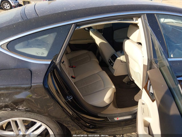 Продажа на аукционе авто 2017 Audi A7 3.0t Premium Plus, vin: WAUW2AFC9HN069891, номер лота: 44706109