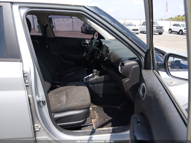 2021 Hyundai Venue Se მანქანა იყიდება აუქციონზე, vin: KMHRB8A31MU072716, აუქციონის ნომერი: 44706114