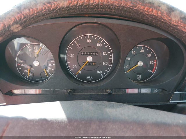 44706148 :رقم المزاد ، 107102412002007 vin ، 1973 Mercedes-benz 250 Se Coupe مزاد بيع