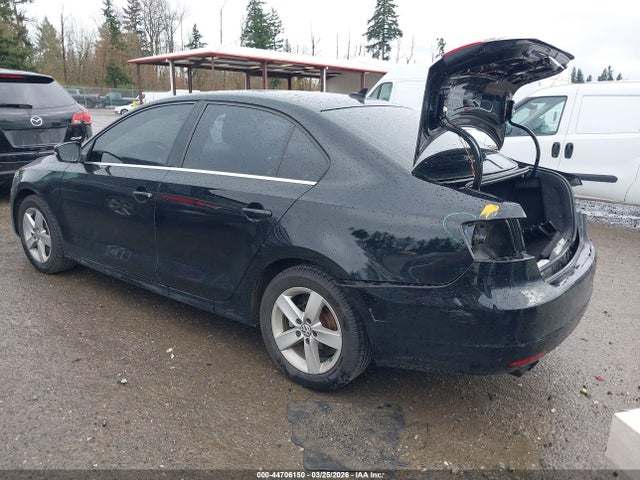 2014 VOLKSWAGEN JETTA 3VWLL7AJ9EM258152 Photo 2