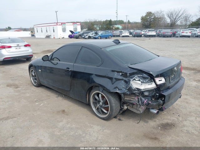 2010 BMW 335I WBAWC7C51AE271412 Photo 2