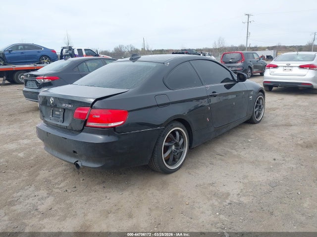 2010 BMW 335I WBAWC7C51AE271412 Photo 3