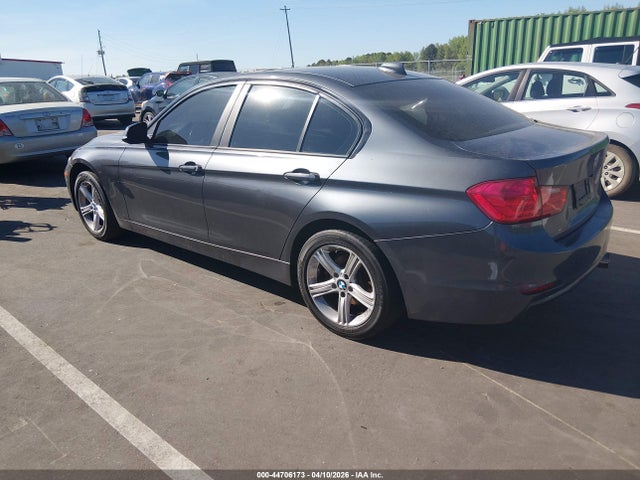 2012 BMW 328I WBA3A5C54CF342385 Photo 2