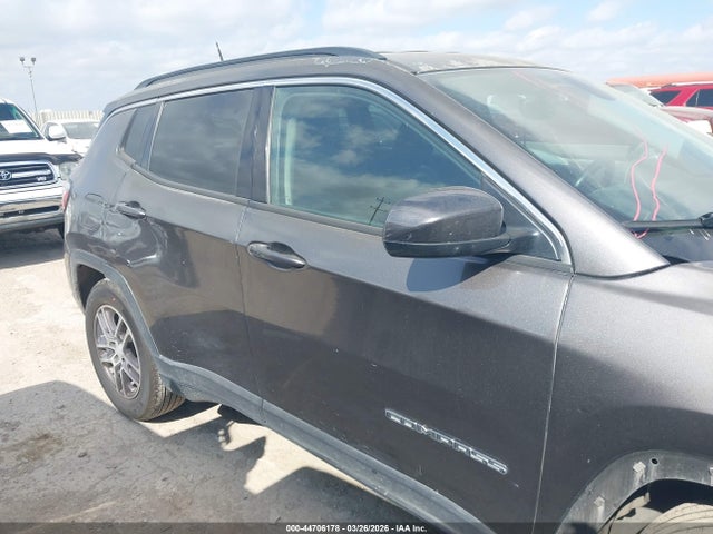 2017 Jeep New Compass Latitude Fwd მანქანა იყიდება აუქციონზე, vin: 3C4NJCBB4HT672452, აუქციონის ნომერი: 44706178