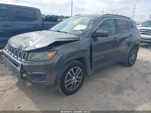 2017 Jeep New Compass Latitude Fwd მანქანა იყიდება აუქციონზე, vin: 3C4NJCBB4HT672452, აუქციონის ნომერი: 44706178