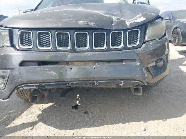 2017 Jeep New Compass Latitude Fwd მანქანა იყიდება აუქციონზე, vin: 3C4NJCBB4HT672452, აუქციონის ნომერი: 44706178