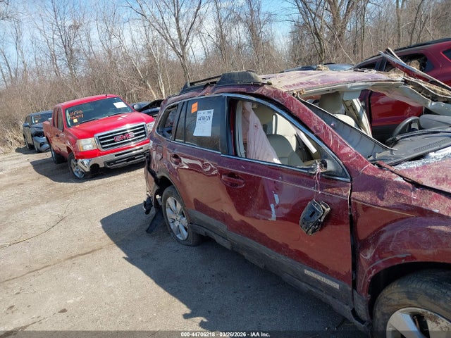 44706218 :رقم المزاد ، 4S4BRCFC1B3346878 vin ، 2011 Subaru Outback 2.5i Premium مزاد بيع