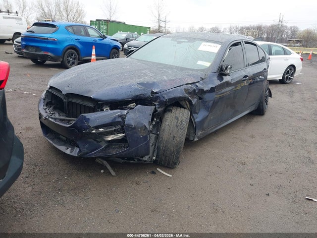 WBS83CH02NCK64111 BMW M5