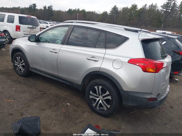 Toyota RAV4 LE 2015 2T3BFREV5FW231416 Image 3