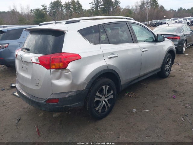 Toyota RAV4 LE 2015 2T3BFREV5FW231416 Image 4