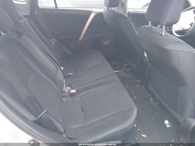 Toyota RAV4 LE 2015 2T3BFREV5FW231416 Image 8