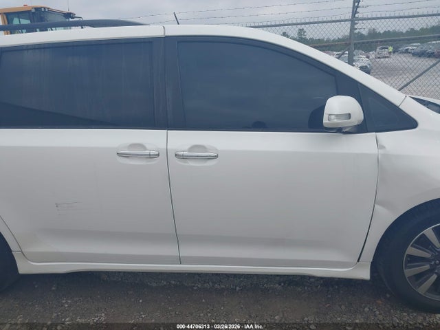 5TDYZ3DC8KS993441 Toyota Sienna Limited Premium 7 Passenger