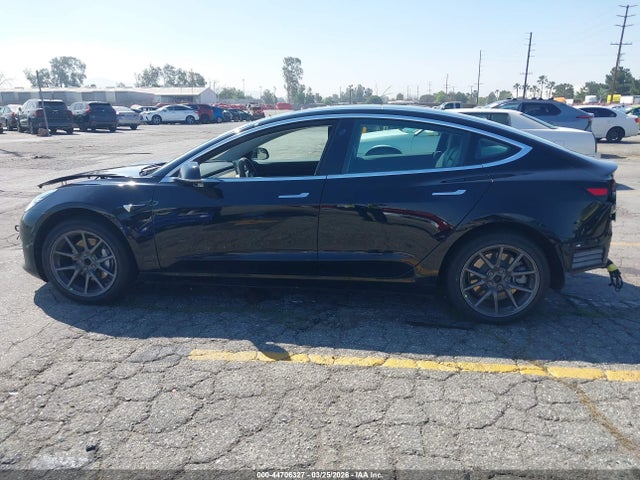 44706327 :رقم المزاد ، 5YJ3E1EAXKF395248 vin ، 2019 Tesla Model 3 Long Range/mid Range/standard Range/standard Range Plus مزاد بيع