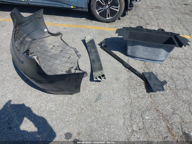 44706327 :رقم المزاد ، 5YJ3E1EAXKF395248 vin ، 2019 Tesla Model 3 Long Range/mid Range/standard Range/standard Range Plus مزاد بيع