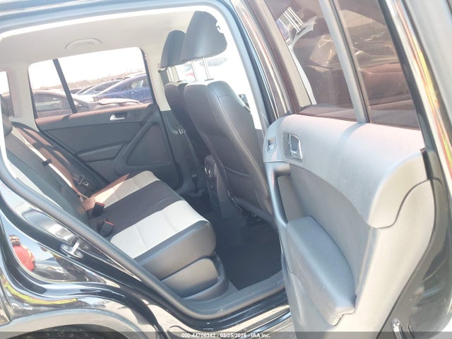 Продаж на аукціоні авто 2016 Volkswagen Tiguan S, vin: WVGBV7AX1GW585219, номер лоту: 44706342