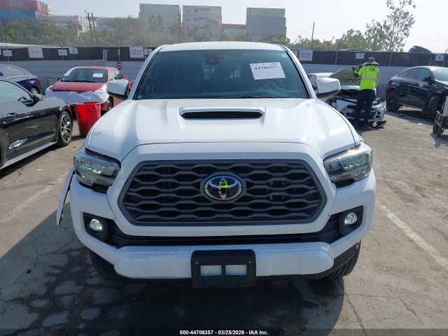 3TMBZ5DN4PM039568 Toyota Tacoma Trd Sport