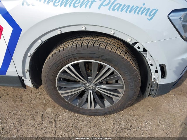 2018 Volkswagen Tiguan 2.0t Se/2.0t Sel მანქანა იყიდება აუქციონზე, vin: 3VV2B7AX9JM036616, აუქციონის ნომერი: 44706359