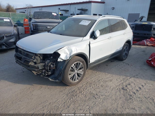 2018 Volkswagen Tiguan 2.0t Se/2.0t Sel მანქანა იყიდება აუქციონზე, vin: 3VV2B7AX9JM036616, აუქციონის ნომერი: 44706359