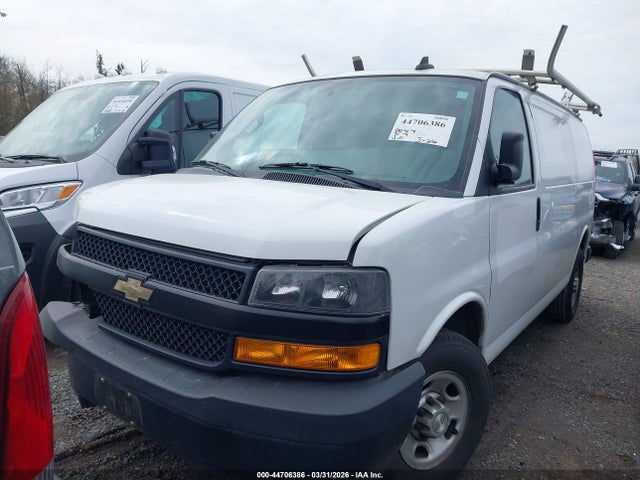 1GCWGAFPXJ1186254 Chevrolet Express 2500 Work Van