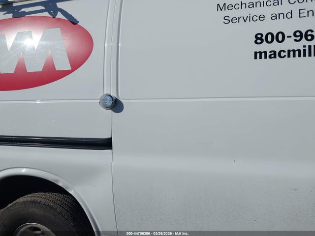 1GCWGAFPXJ1186254 Chevrolet Express 2500 Work Van
