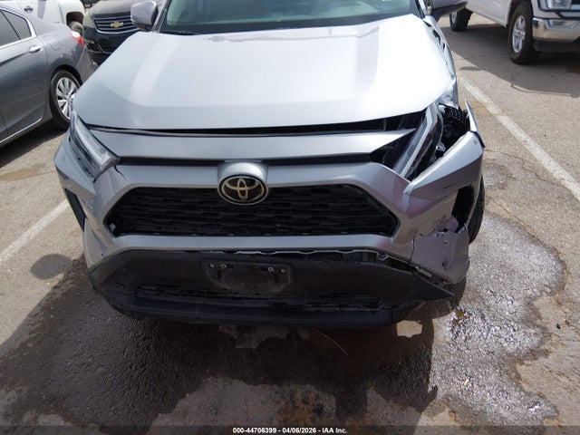 2024 Toyota Rav4 Xle მანქანა იყიდება აუქციონზე, vin: 2T3P1RFV2RW461423, აუქციონის ნომერი: 44706399