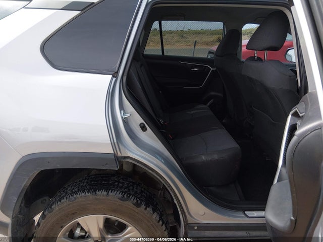 2024 Toyota Rav4 Xle მანქანა იყიდება აუქციონზე, vin: 2T3P1RFV2RW461423, აუქციონის ნომერი: 44706399