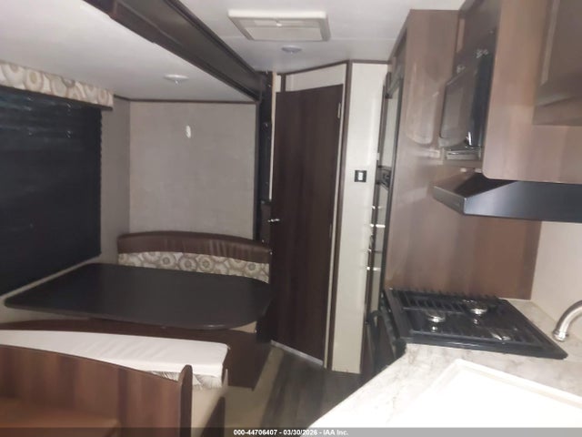 2020 Jayco Jayflight 265rls მანქანა იყიდება აუქციონზე, vin: 1UJBJ0BP9L17Y0286, აუქციონის ნომერი: 44706407