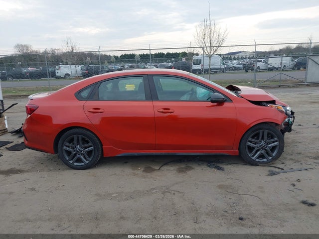 44706429 :رقم المزاد ، 3KPF34AD5ME277833 vin ، 2021 Kia Forte Gt-line مزاد بيع