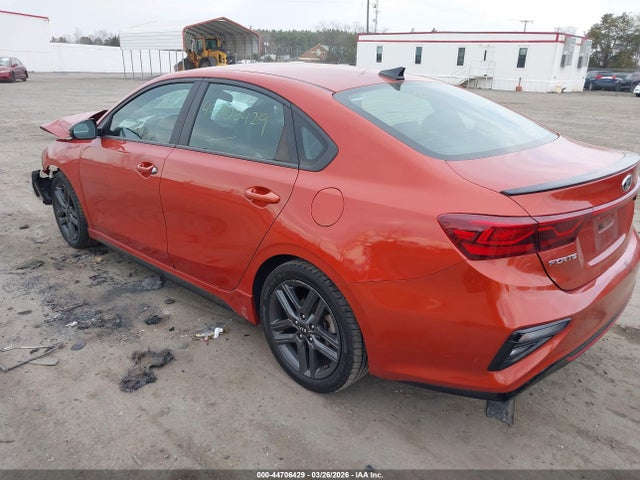 44706429 :رقم المزاد ، 3KPF34AD5ME277833 vin ، 2021 Kia Forte Gt-line مزاد بيع