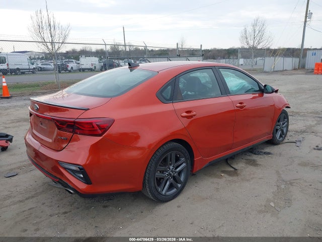 44706429 :رقم المزاد ، 3KPF34AD5ME277833 vin ، 2021 Kia Forte Gt-line مزاد بيع