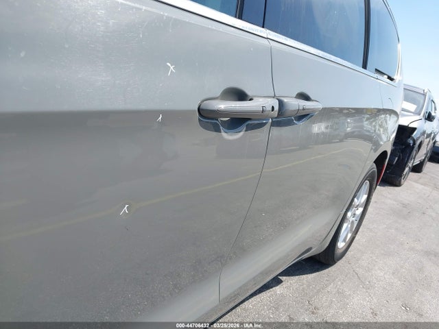 2023 Chrysler Pacifica Touring L მანქანა იყიდება აუქციონზე, vin: 2C4RC1BG3PR577295, აუქციონის ნომერი: 44706432